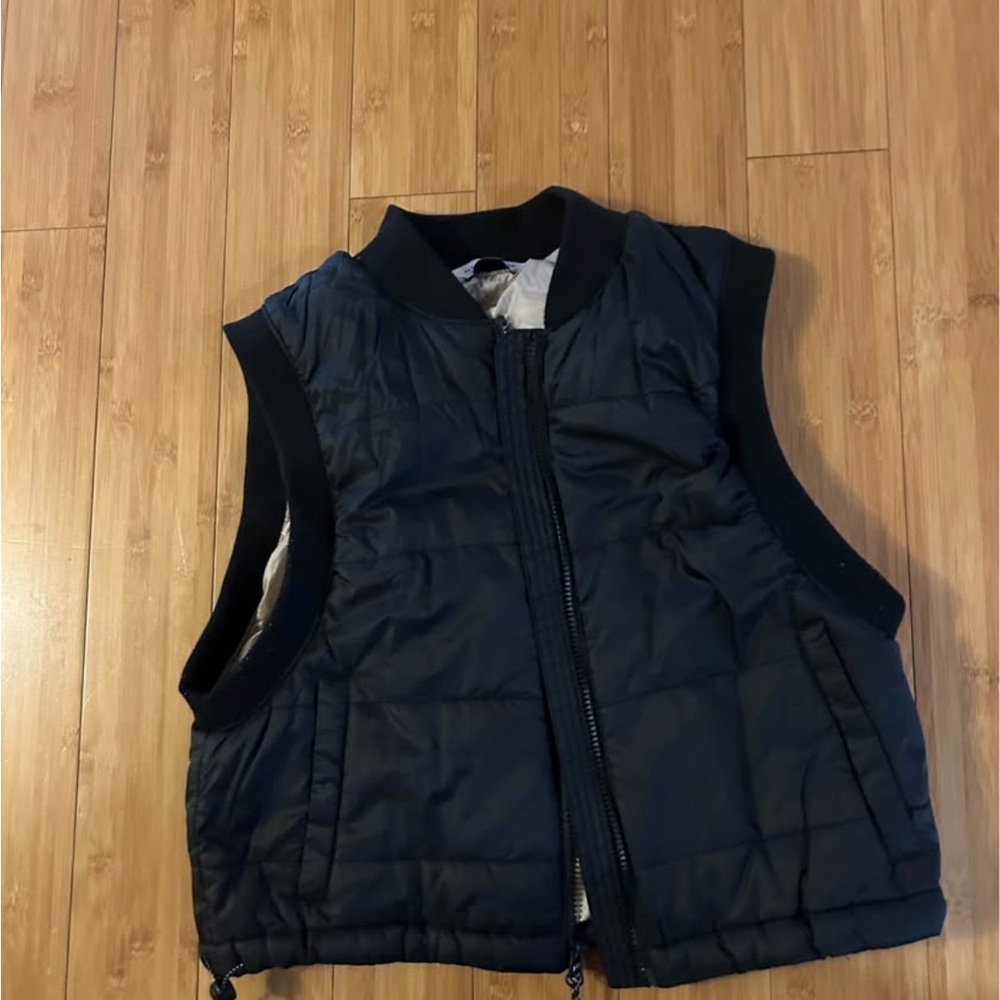 Alpine Black cropped Women's Vest Small